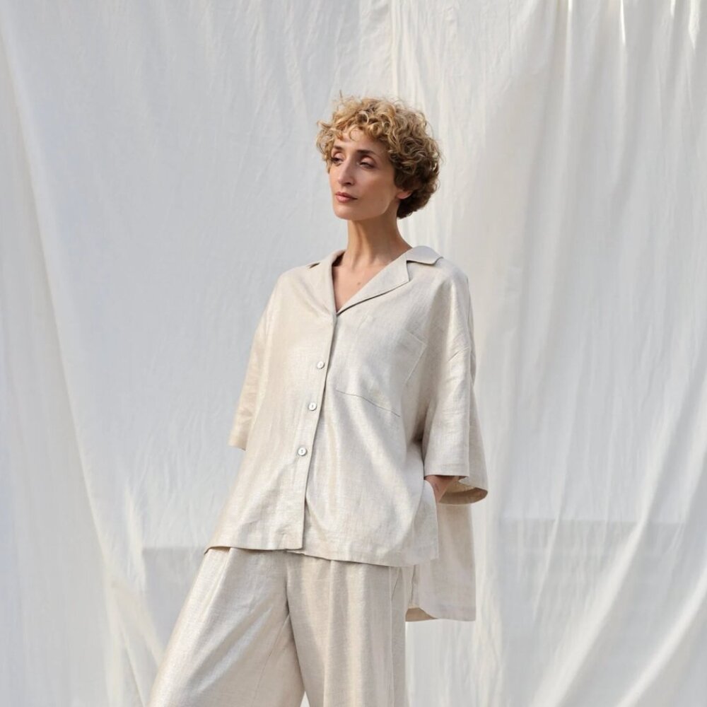 OffOn Oversized Shirt with Revere Collar (Metallic Linen)